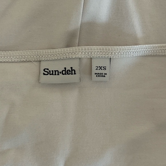 🌱2/$10 | Sunday Best Amie Tank Top - Picture 8 of 8